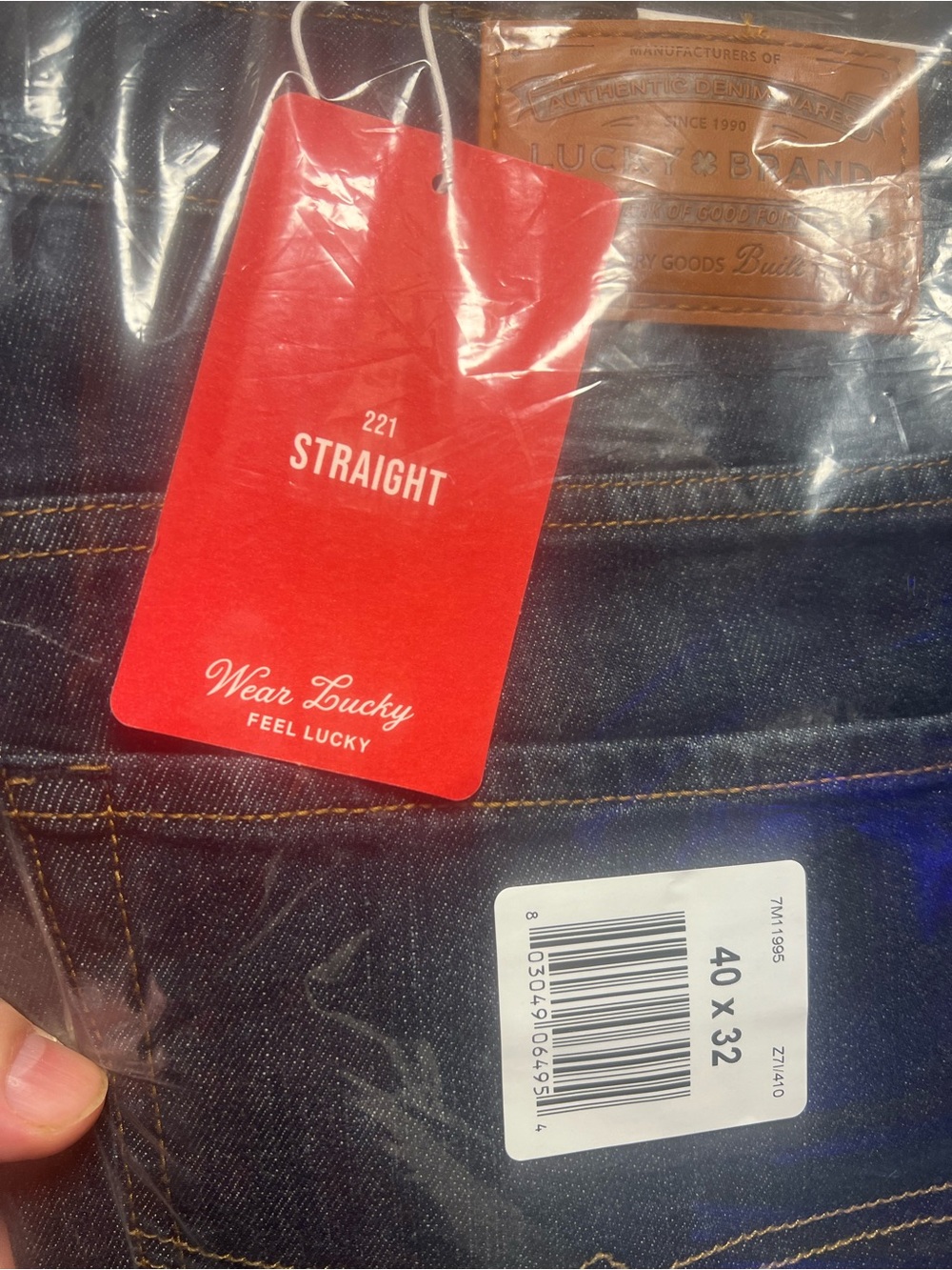 LUCKY BRAND 221 STRAIGHT DARK WASH DENIM JEANS SIZE 40X32 NWT IN PACKAGING